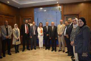محافظ بورسعيد يلتقي رئيس اتحاد...