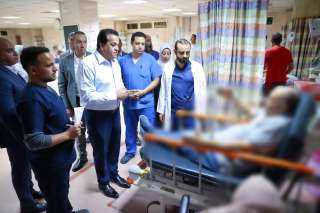 وزير الصحة يجري زيارة مفاجئة...