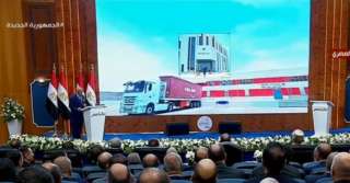 الرئيس السيسي يفتتح عددا من...