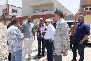 محافظ بورسعيد يتفقد مصنع إنتاج...