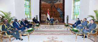 الرئيس السيسي يؤكد دعم مصر...
