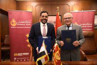 محافظ بورسعيد و رئيس قطاع...