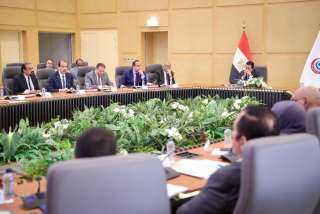 وزير الصحة يتابع أعمال اللجنة...