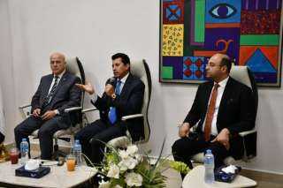 أشرف صبحي يلتقي شباب الدبلوماسيين...