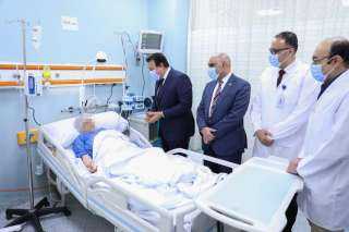 وزير الصحة يتفقد التشغيل التجريبي...