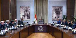 رئيس الوزراء يستعرض التصورات المقترحة...
