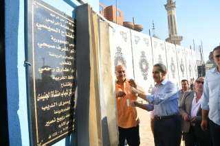محافظ الغربية يفتتح مدرستين ومركزي...