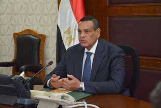 وزير التنمية المحلية يستعرض جهود...
