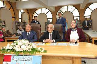 وزير التربية والتعليم يزور محافظة...