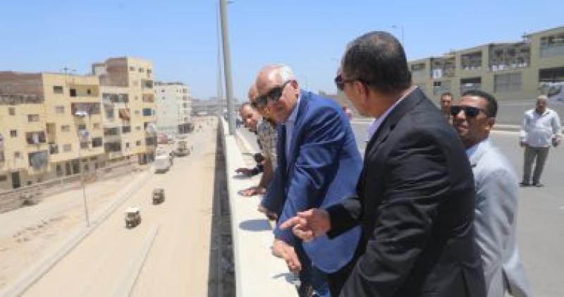 محافظ الجيزة يتفقد نسب التنفيذ بمشروع توسعه وتطوير كوبرى 15 مايو