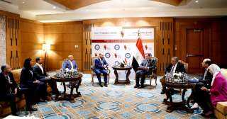 مباحثات وزير البترول والثروة المعدنية...