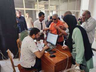 محافظ بورسعيد : استمرار توزيع...