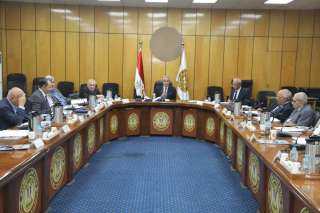 مجلس إدارة ”صندوق إعانات الطوارئ...