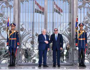الرئيس السيسي يؤكد دعم مصر...