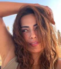شاهد.. داليا مصطفى تستمتع بعطلة...
