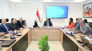 سويلم يستعرض إجراءات حماية وتطوير...