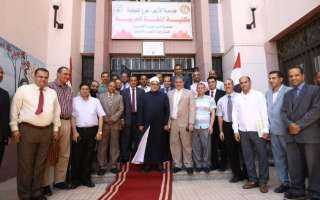 رئيس جامعة الازهر يلتقي عمداء...