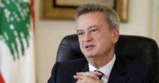 لبنان يعلن تجميد الحسابات المصرفية...