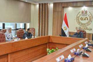 رئيس هيئة الدواء المصرية يترأس...
