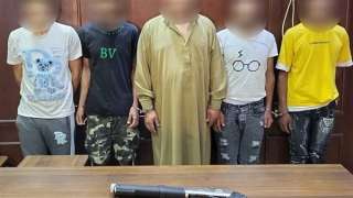 القبض على 5 أشخاص قتلوا...