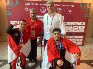 وزير الرياضة يهنئ لاعبي منتخب...