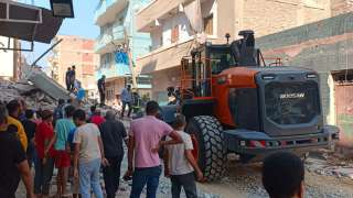 مصرع شخص وإصابة آخر والبحث...