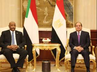 البرهان يشيد بالمساندة المصرية الصادقة...