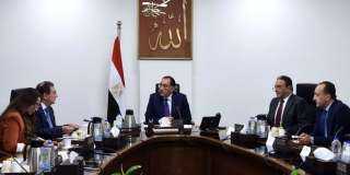 رئيس الوزراء يتابع خطط توفير...