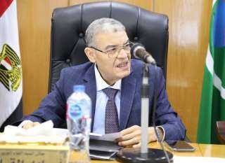 محافظ المنيا يؤكد على ضرورة...