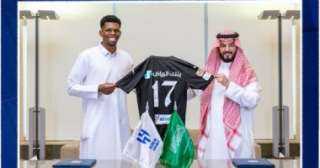 الهلال السعودى يتعاقد مع حارس...