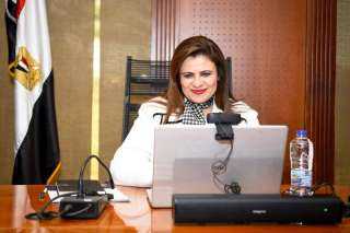وزيرة الهجرة تؤكد الحرص على...