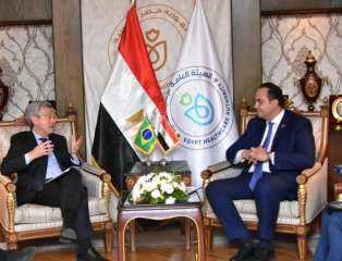 رئيس هيئة الرعاية الصحية يبحث...