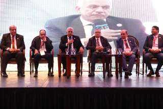 نائب رئيس جامعة الأزهرللدراسات العليا...