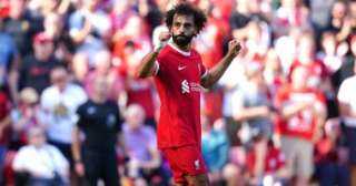 محمد صلاح يزين التشكيل المثالي...
