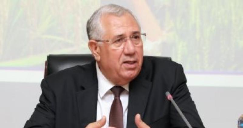 السيد القصير وزير الزراعة