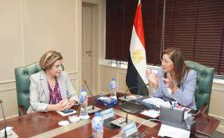 وزيرة التخطيط والتنمية الاقتصادية تبحث...
