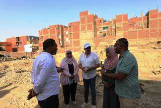 محافظ أسوان يتفقد معدلات التنفيذ...