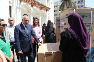 محافظ الجيزة يُسلم ١٠٨ جهازاً...