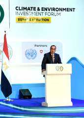 رئيس الوزراء يلقي كلمة في...