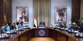 رئيس الوزراء يستعرض مشروع إقامة...