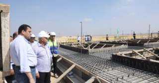وزير النقل يتفقد مواقع العمل...