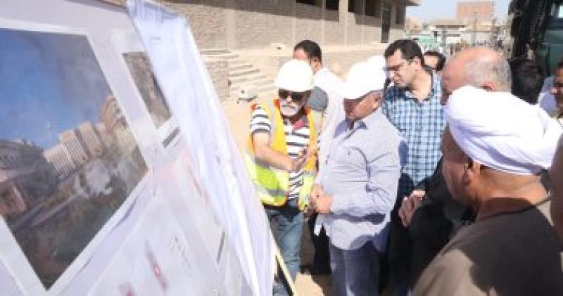 الوزير يتابع تنفيذ الخط الثالث لشبكة القطار السريع