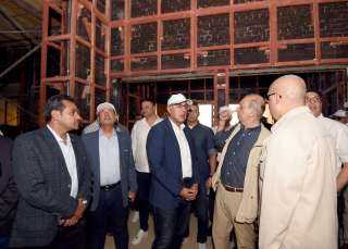 رئيس الوزراء يتفقد مشروع إنشاء...