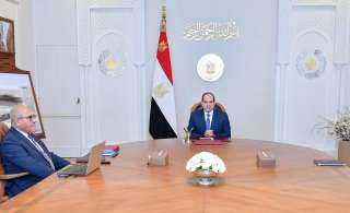 الرئيس السيسى يجتمع مع رئيس...
