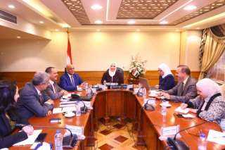 القباج تلتقي بالرئيس التنفيذي لجهاز...