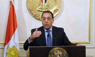 رئيس الوزراء يقدم التهنئة للرئيس...