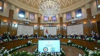السيسي يجتمع بأعضاء الأعلى للجامعات...