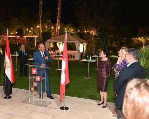 وزير قطاع الأعمال العام يبحث...