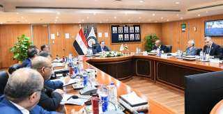 وزير البترول خلال عمومية جنوب...