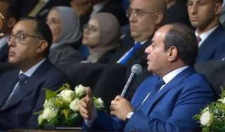 الرئيس السيسي للمصريين: عندكم فرصة...